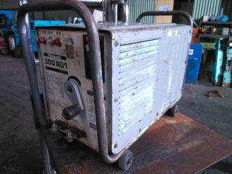 PANASONIC 國際牌 YK-305 AG1 交流電焊機